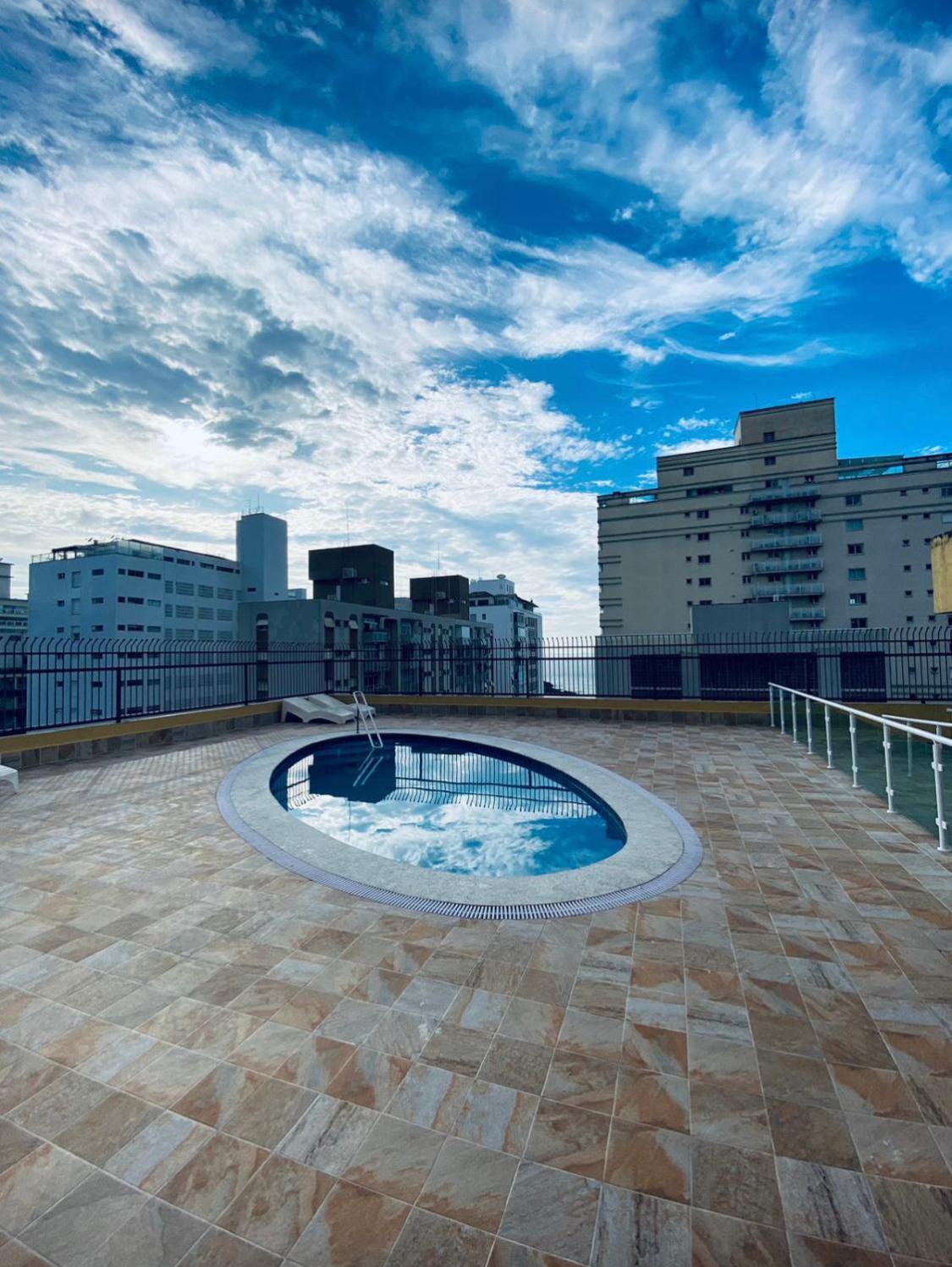 Apartamento com Vista da Piscina